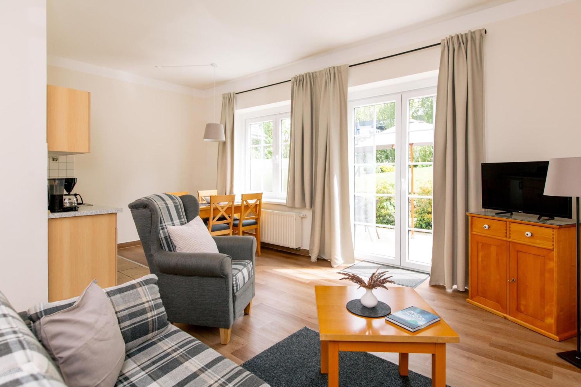 Ferienresidenz Mueritzpark Hotell Röbel Exteriör bild